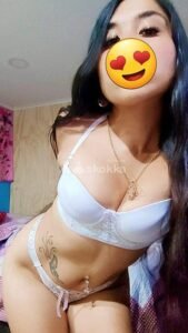 CALIENTE Y RICA PERUANA  AGUANTADORA